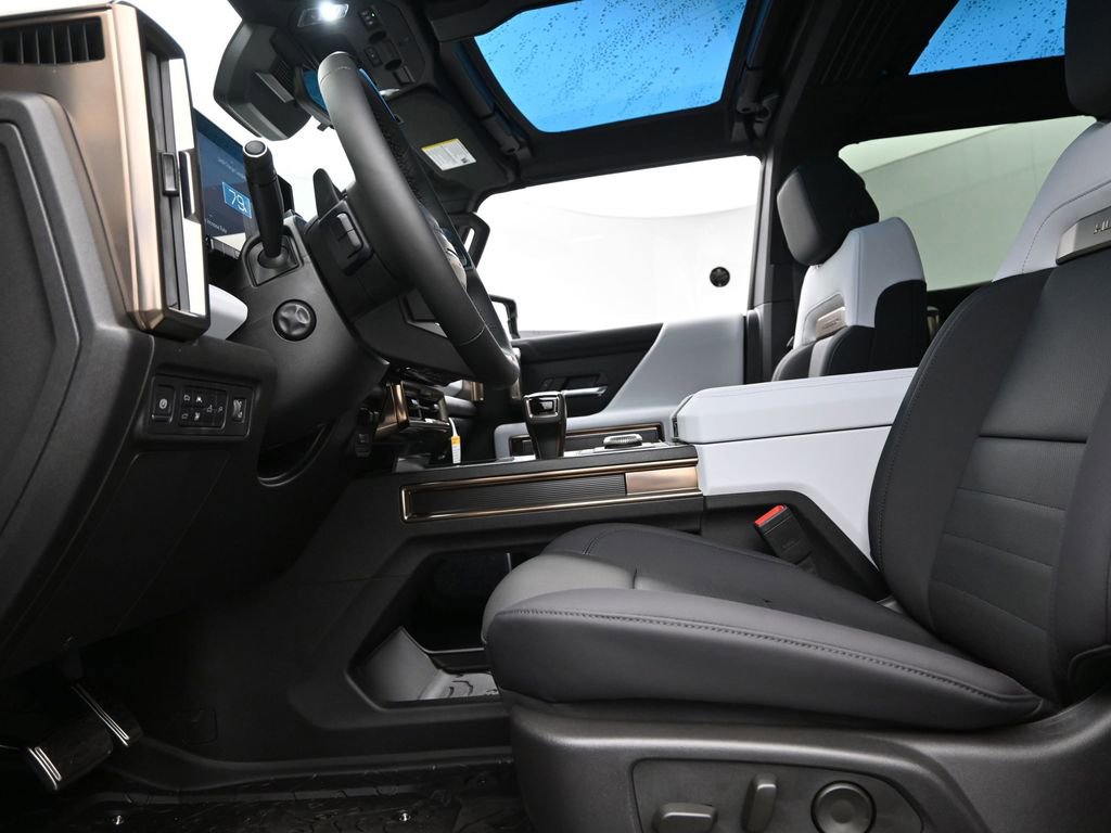 New 2025 GMC Hummer EV 2X w/ LPO, Sport Package image 15