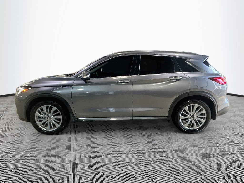 Certified 2023 INFINITI QX50 Luxe FWD image 9