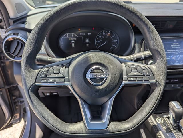 Certified 2022 Nissan Kicks SV FWD image 27