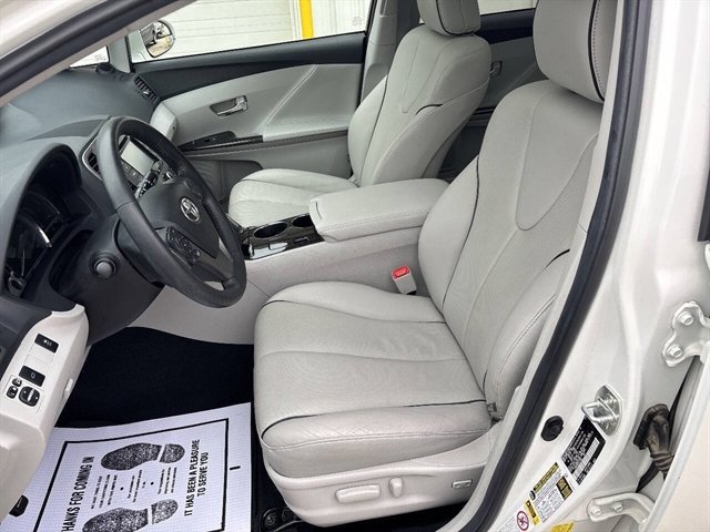 Used 2015 Toyota Venza XLE w/ XLE Premium Package AWD/4WD image 4