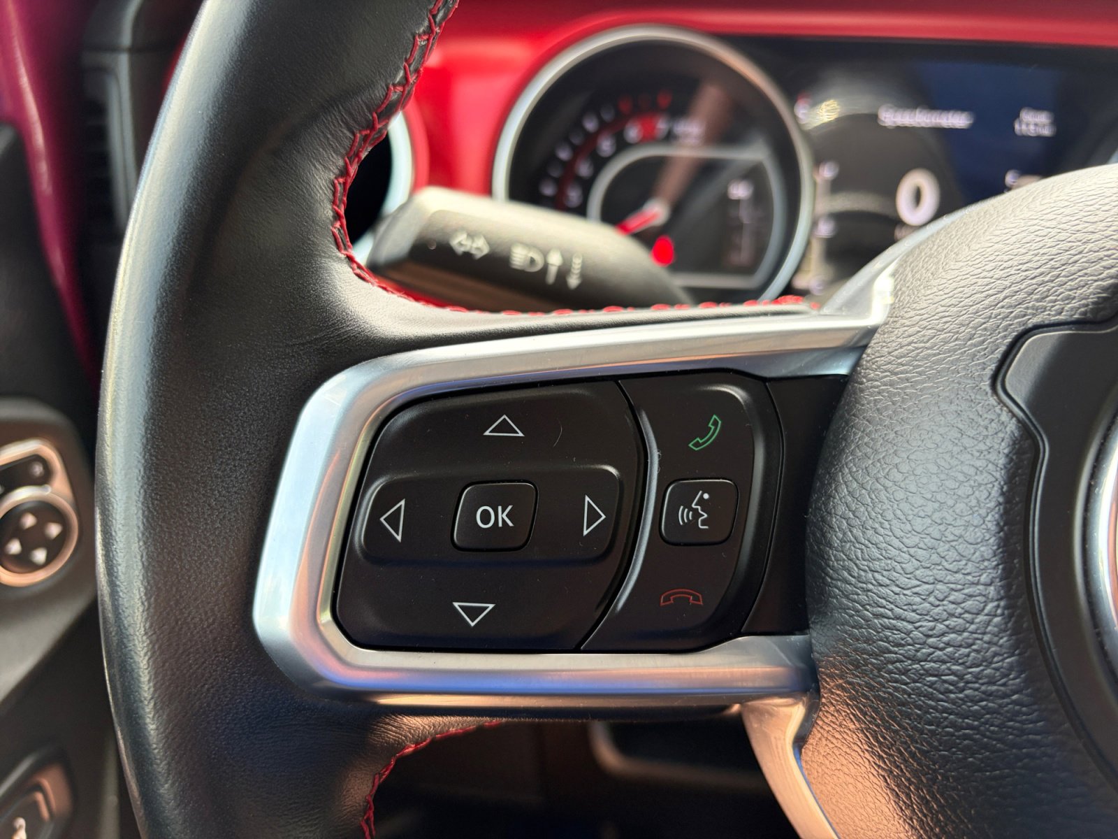 Used 2021 Jeep Wrangler Rubicon AWD/4WD image 32