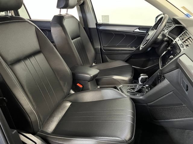 Used 2024 Volkswagen Tiguan SE FWD image 12