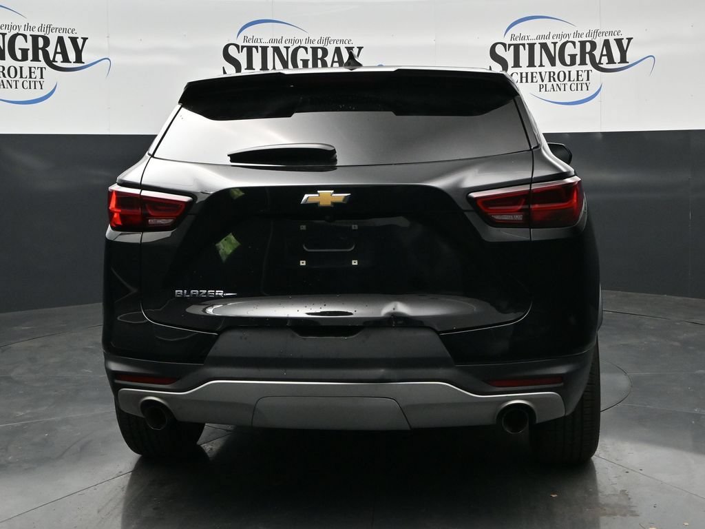 Used 2023 Chevrolet Blazer LT FWD image 6