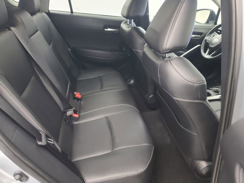 Used 2025 Toyota Corolla Cross XLE AWD/4WD image 18