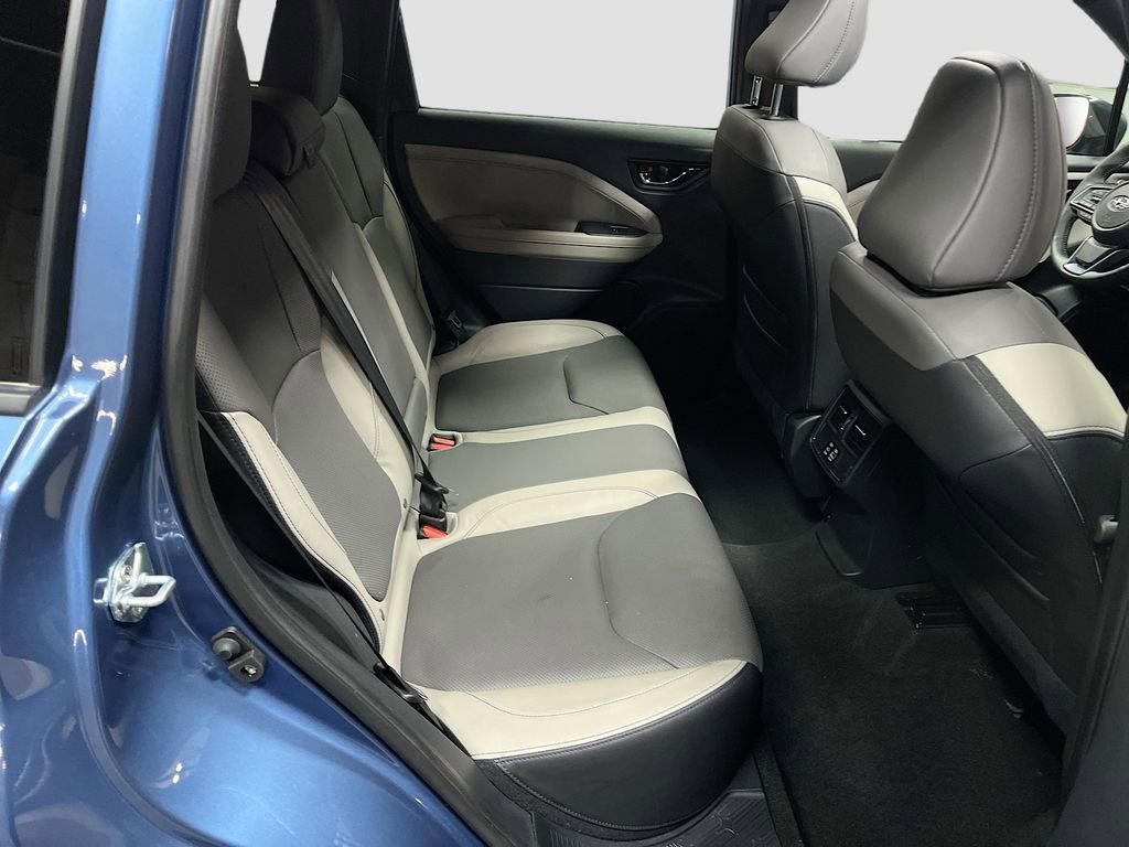 Used 2025 Subaru Forester Limited AWD/4WD image 29