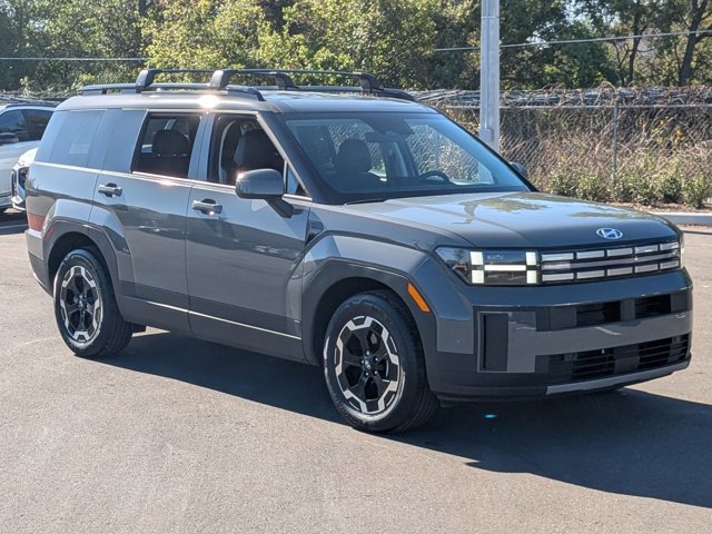 Used 2025 Hyundai Santa Fe SEL image 3