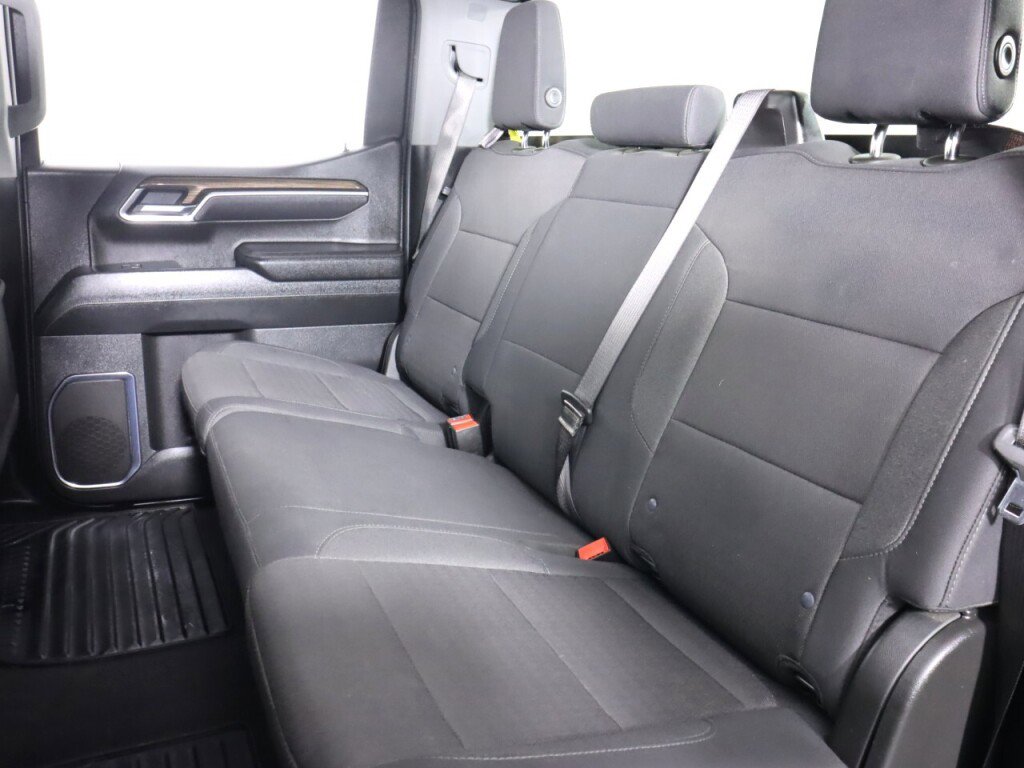 Used 2025 Chevrolet Silverado 1500 LT image 34