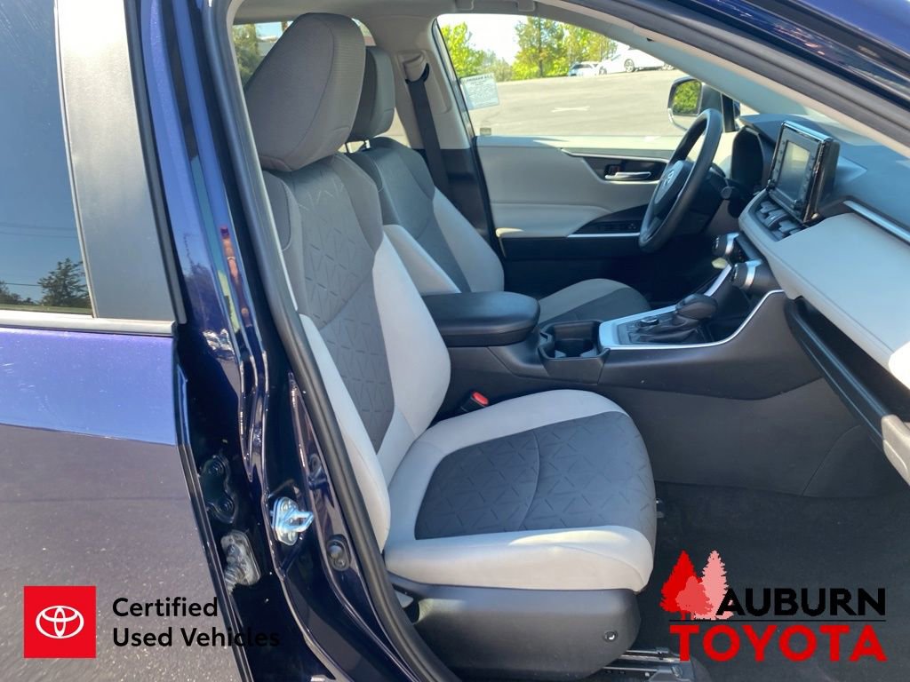 Certified 2021 Toyota RAV4 XLE w/ Convenience Package AWD/4WD image 16
