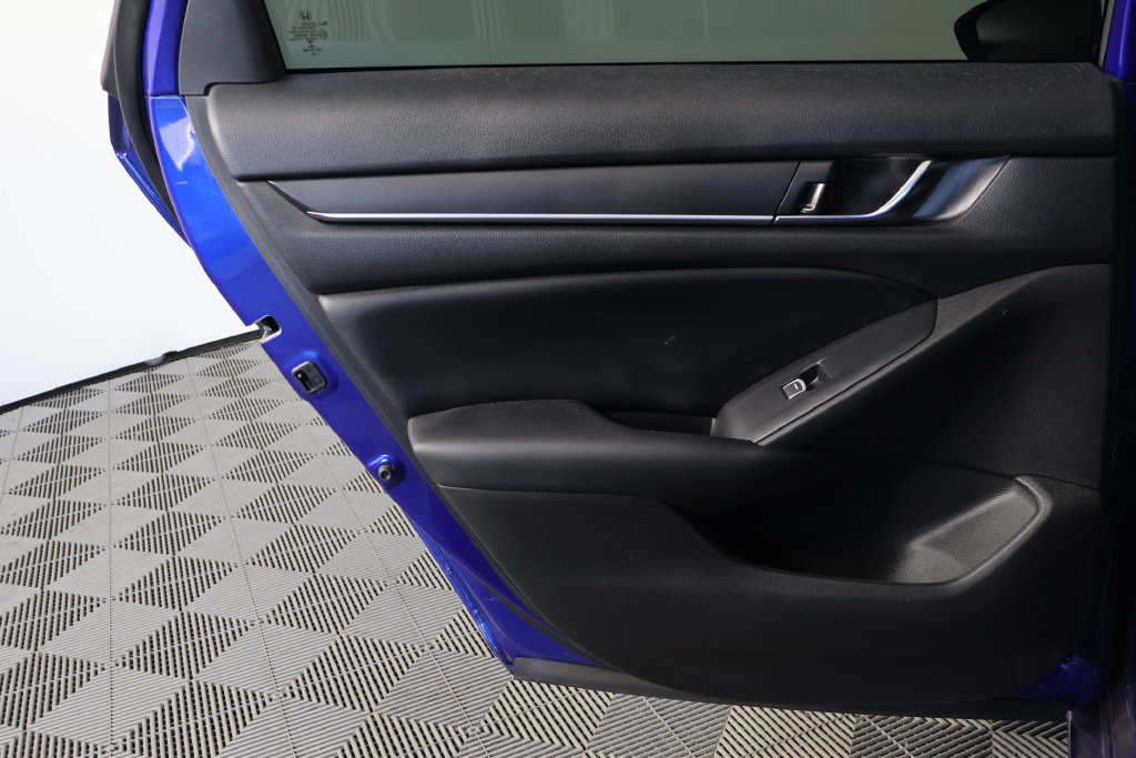 Used 2022 Honda Accord Sport image 10