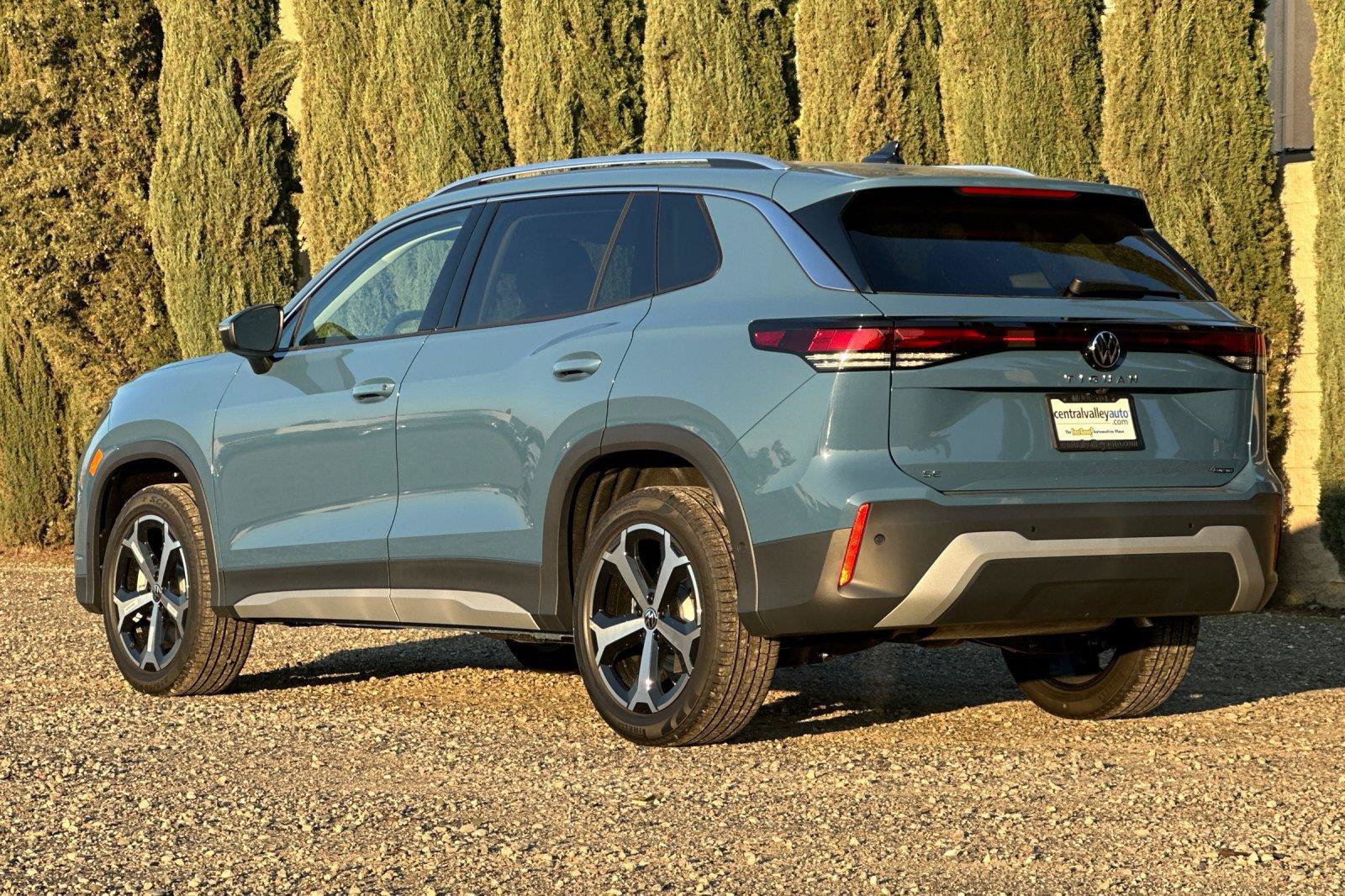 New 2026 Volkswagen Tiguan SE AWD/4WD image 5