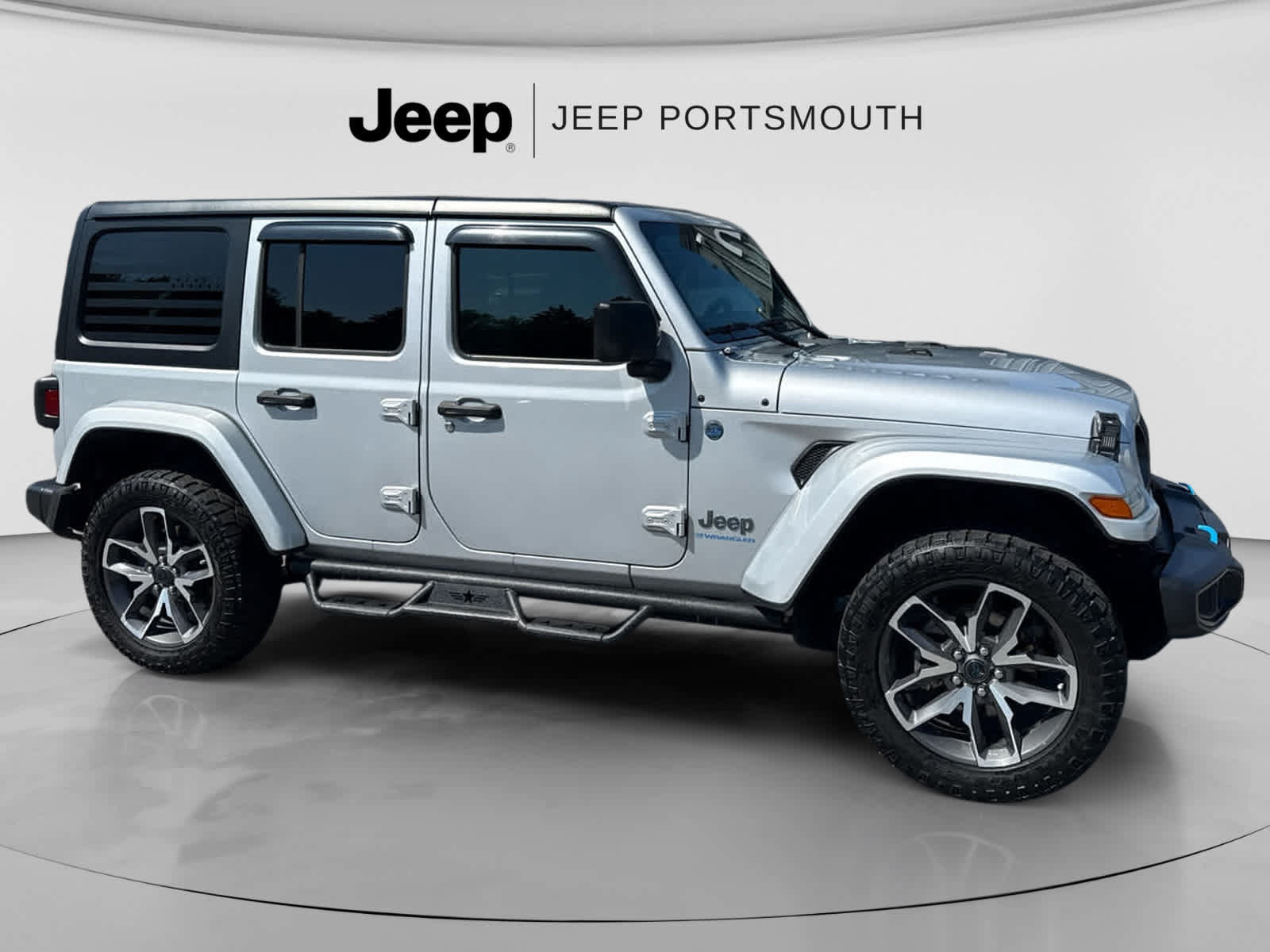Used 2024 Jeep Wrangler Unlimited AWD/4WD image 1