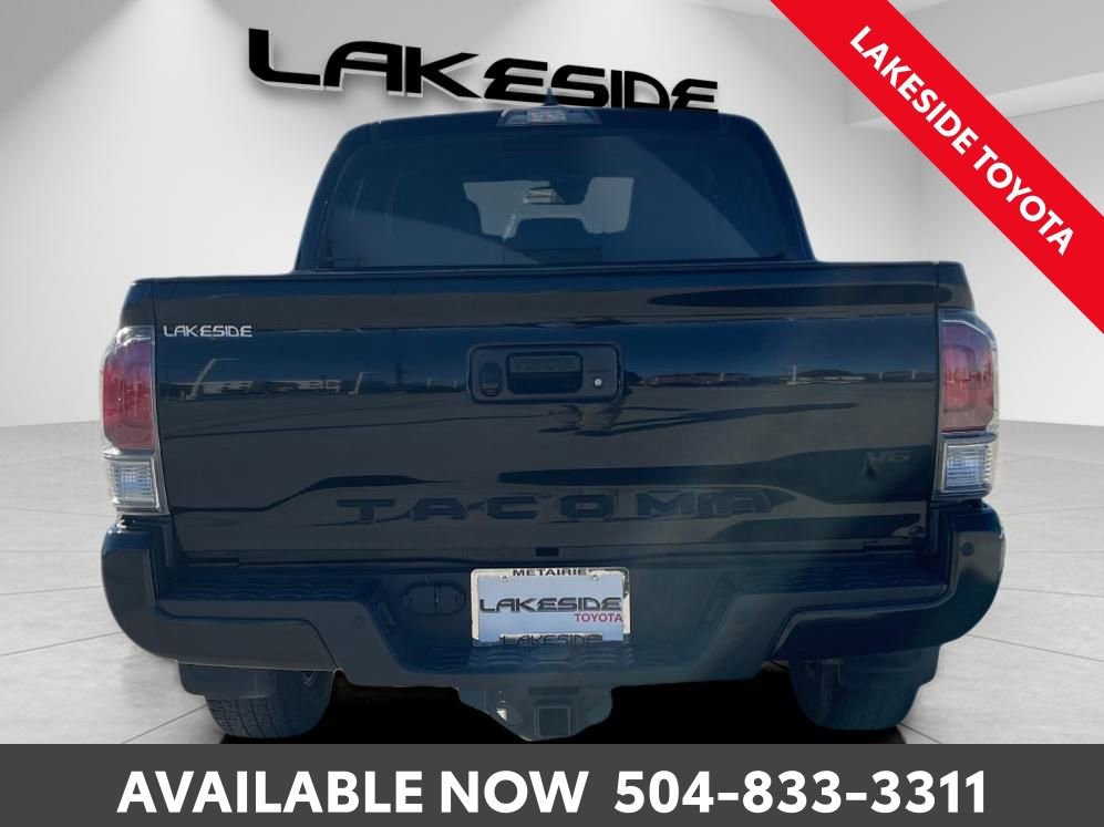 Used 2022 Toyota Tacoma TRD Sport w/ TRD Premium Sport Package image 5