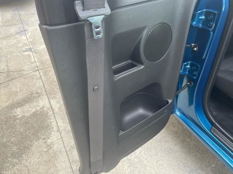 Used 2012 Chevrolet Colorado LT RWD image 32