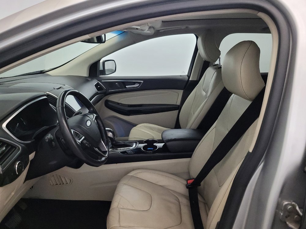 Used 2016 Ford Edge Titanium w/ Equipment Group 302A AWD/4WD image 17