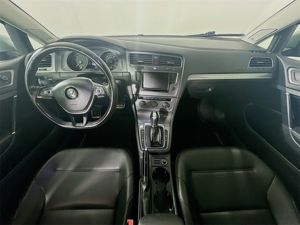 Used 2017 Volkswagen Golf Alltrack SE image 10