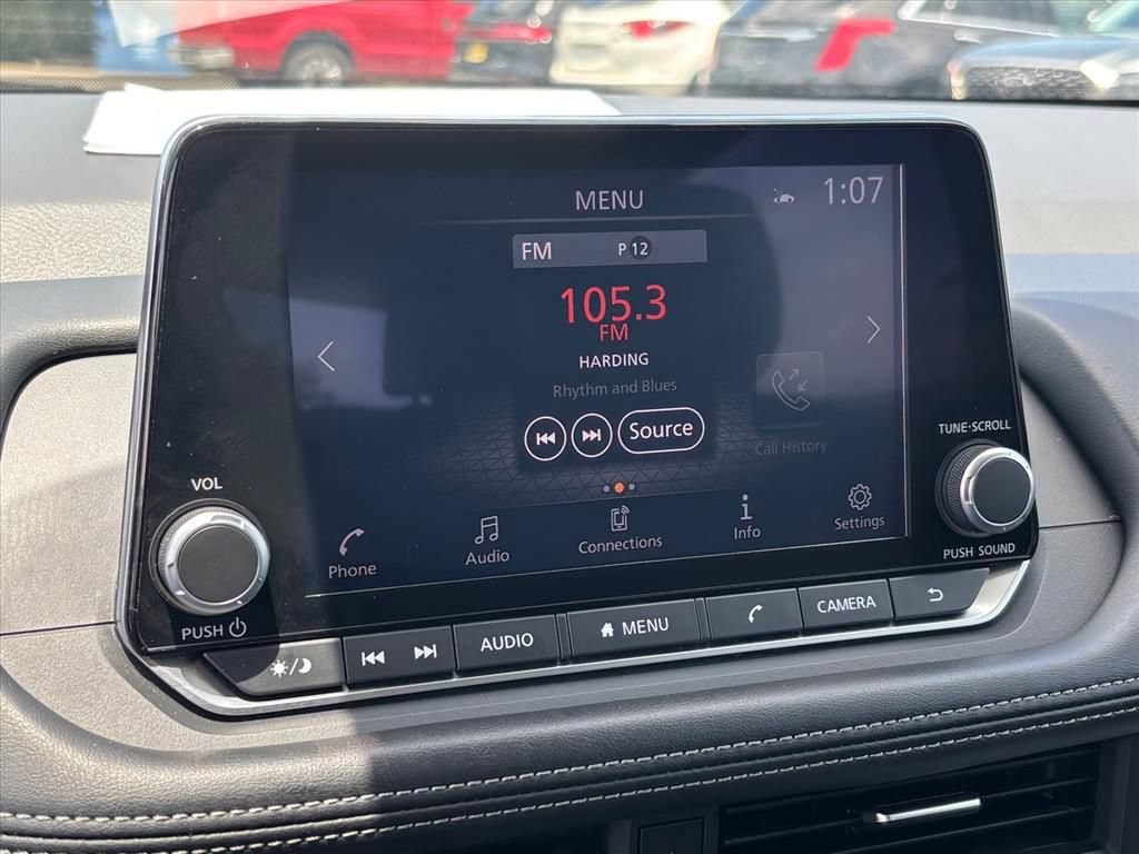 Used 2024 Nissan Rogue SV AWD/4WD image 4