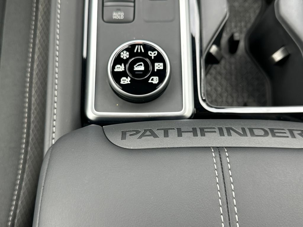 New 2026 Nissan Pathfinder SV image 27