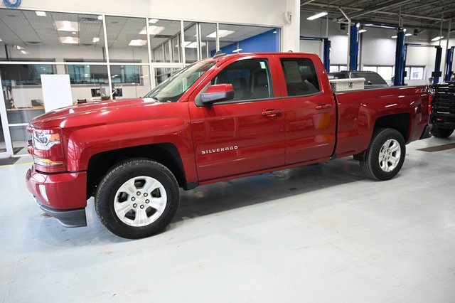 Used 2018 Chevrolet Silverado 1500 LT w/ All Star Edition image 8