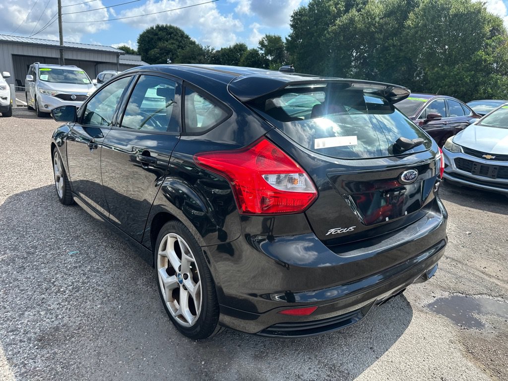 Used 2013 Ford Focus ST FWD image 4