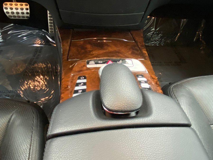 Used 2013 Mercedes-Benz S 550 4MATIC w/ Sport Pkg image 30