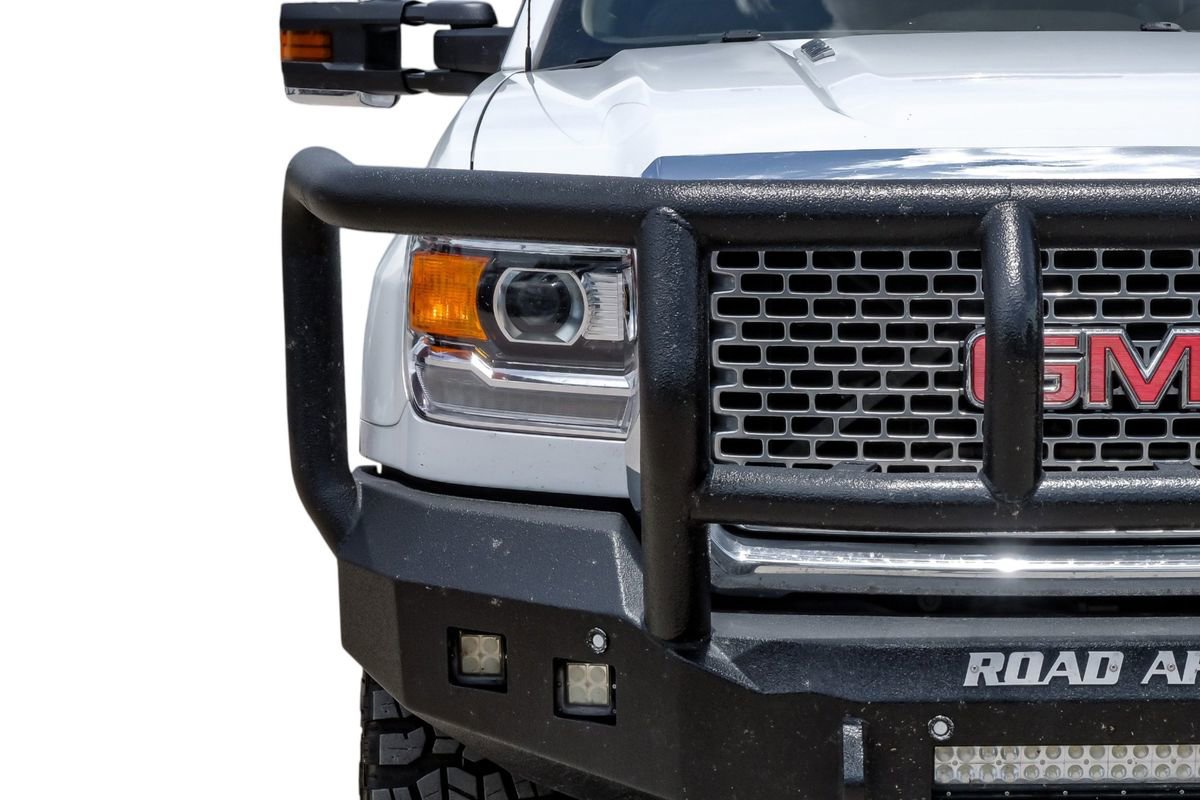 Used 2015 GMC Sierra 2500 Denali w/ Duramax Plus Package AWD/4WD image 48