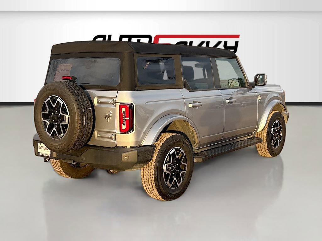 Used 2024 Ford Bronco Outer Banks image 7