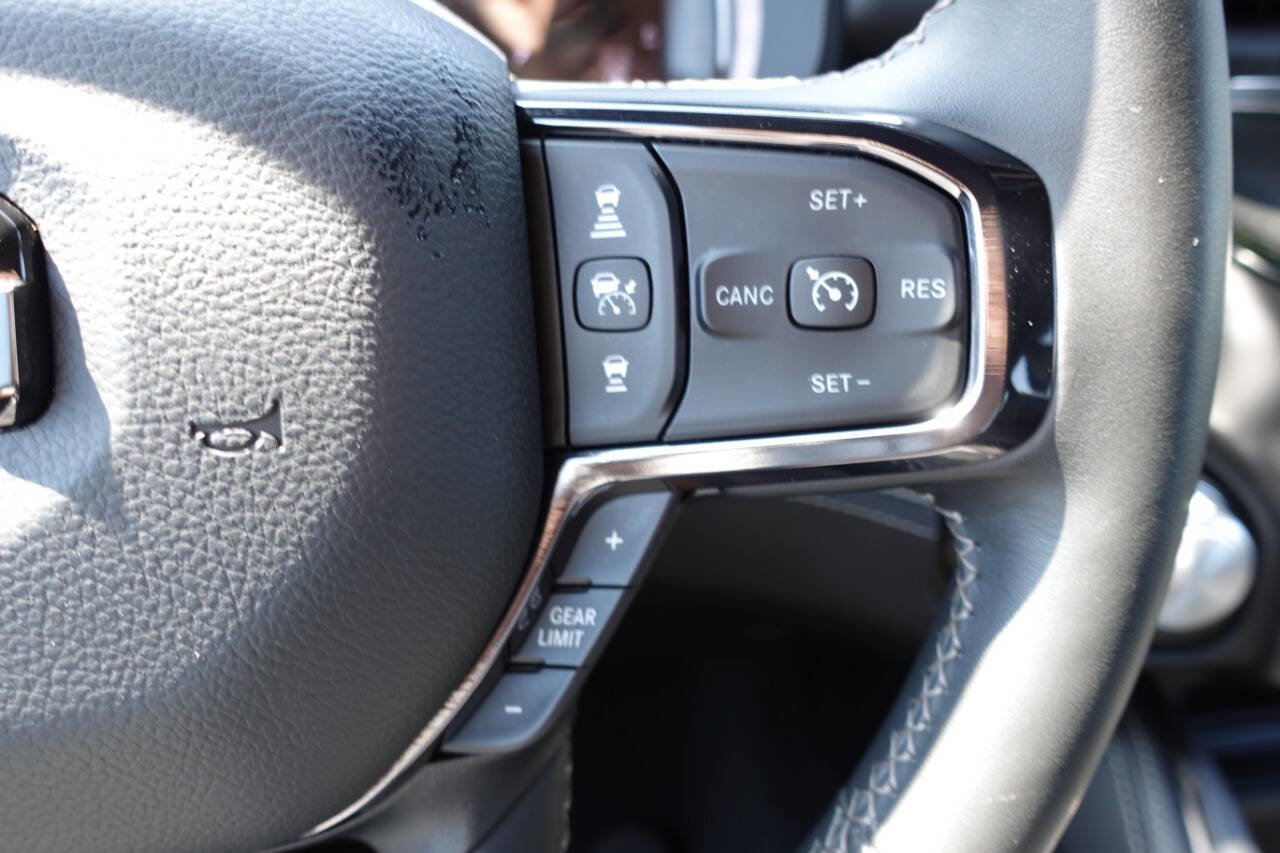 Used 2024 RAM 1500 Limited image 60