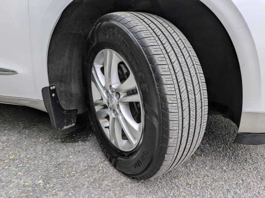 Used 2018 Buick Enclave Premium w/ Trailering Package AWD/4WD image 39