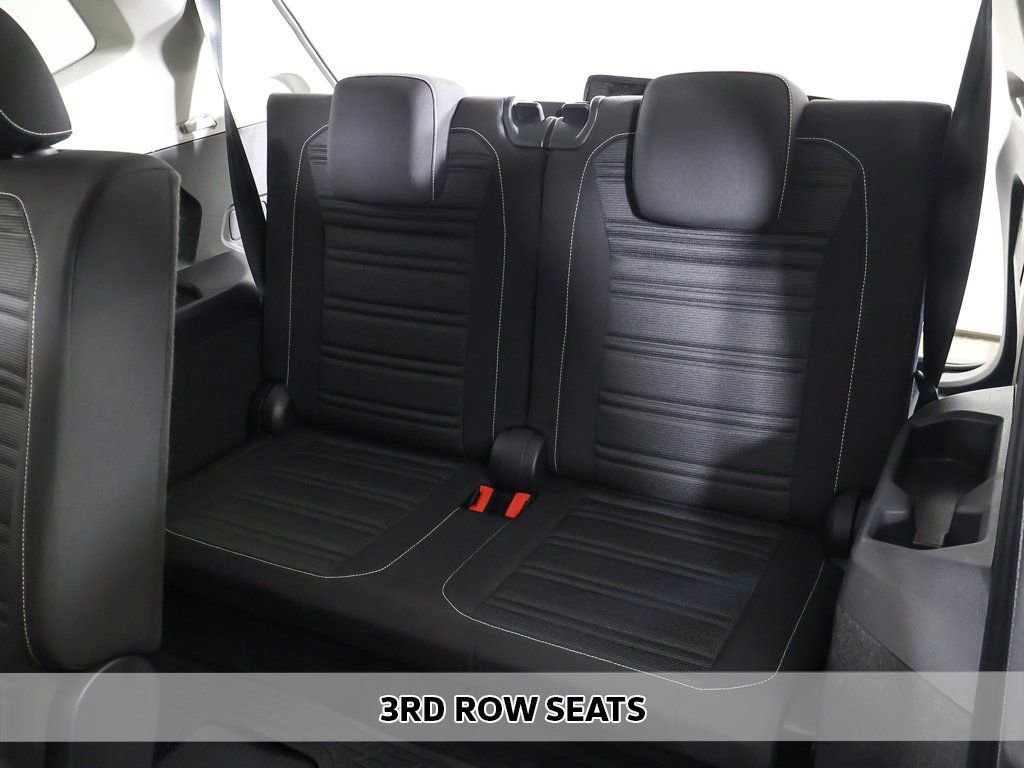 Used 2023 Volkswagen Tiguan S image 5