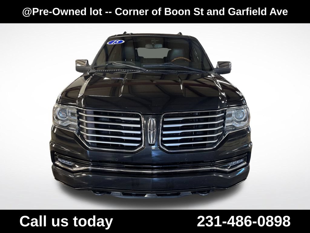 Used 2015 Lincoln Navigator 4WD image 8