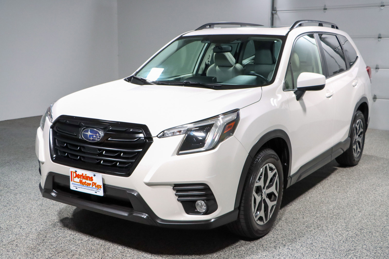 Used 2023 Subaru Forester Premium AWD/4WD image 32