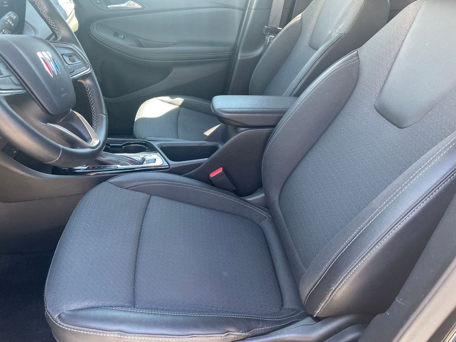 Used 2025 Buick Encore GX Preferred image 25