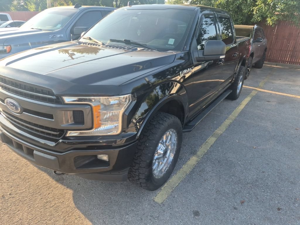 Used 2020 Ford F150 XLT w/ Equipment Group 302A Luxury AWD/4WD image 4