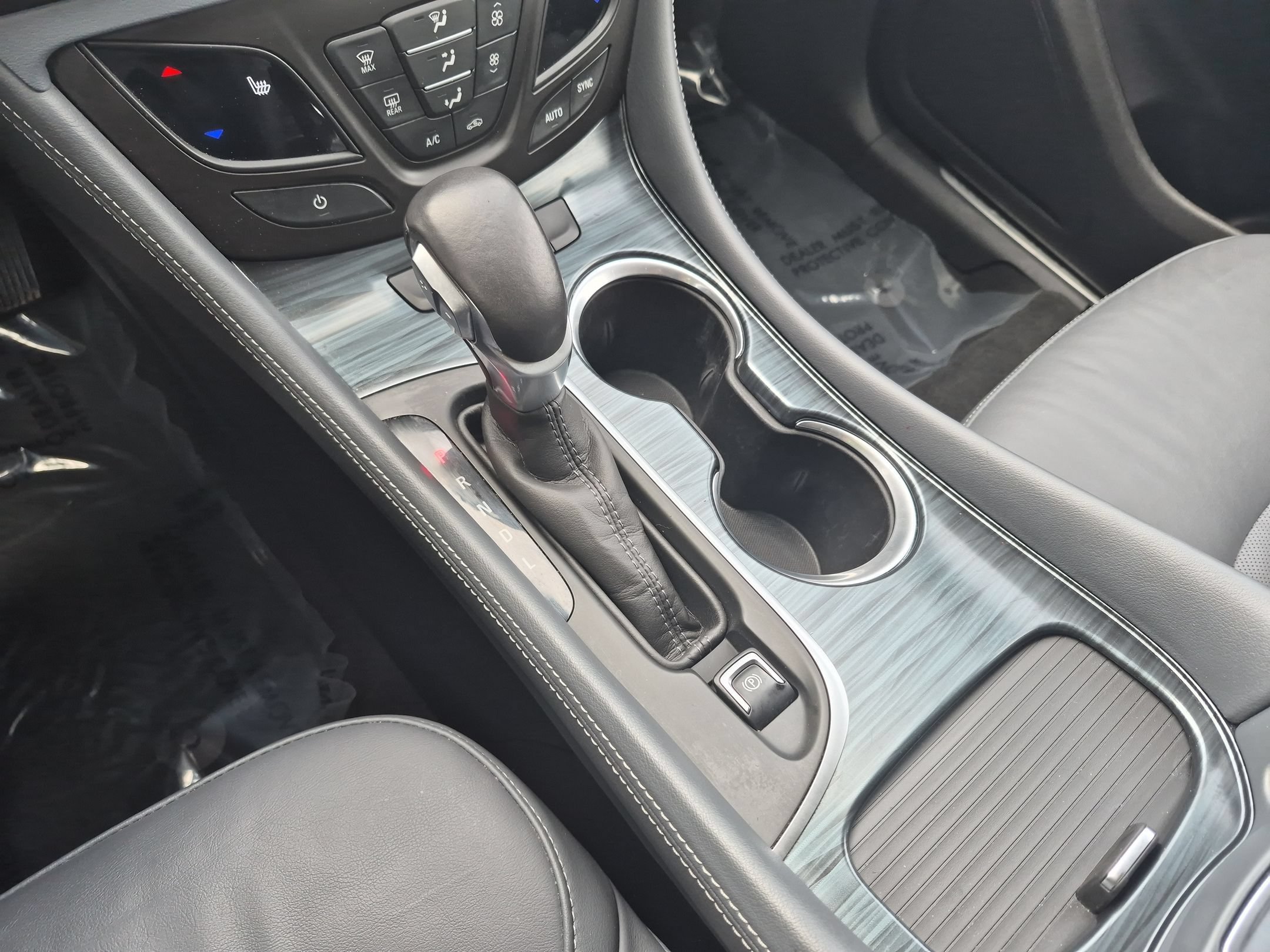 Used 2020 Buick Envision Essence FWD image 23