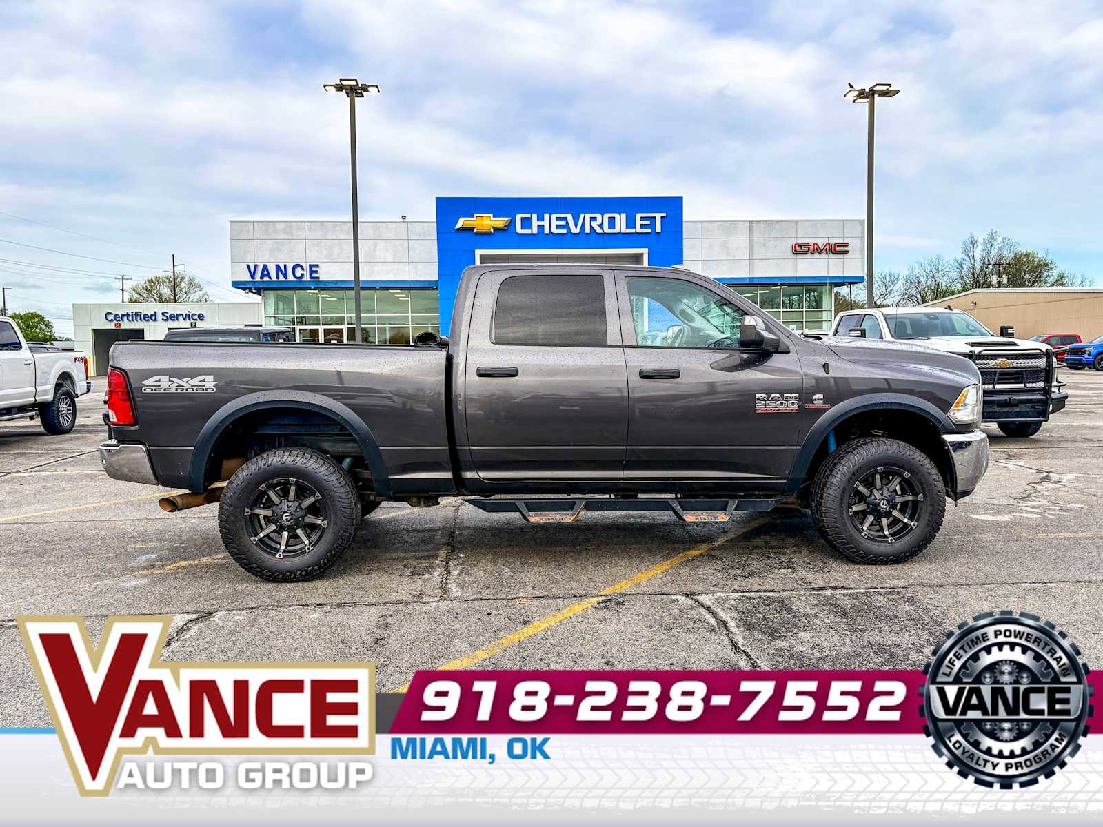 Used 2018 RAM 2500 Tradesman w/ Chrome Appearance Group image 8