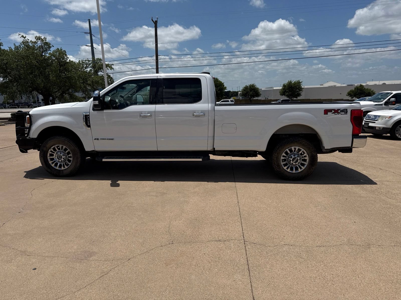 Used 2021 Ford F350 XLT w/ XLT Premium Package AWD/4WD image 4