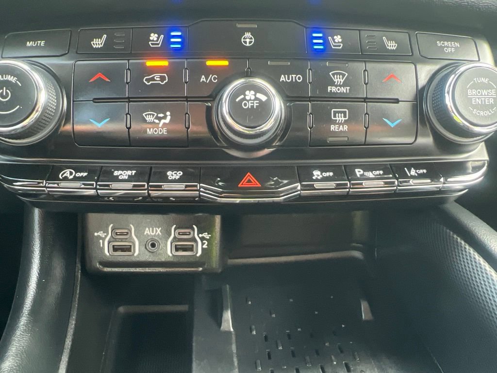 Used 2025 Dodge Durango GT AWD/4WD image 59