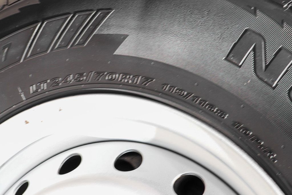 Used 2019 Nissan NV 2500 S image 35