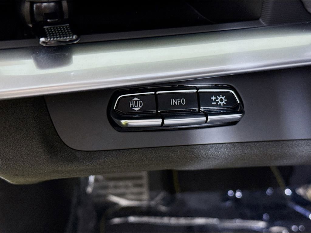 Used 2021 Chevrolet Corvette Stingray Premium Conv w/ Z51 Performance Package image 10