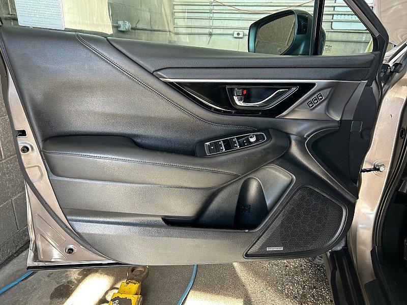 Used 2022 Subaru Outback Limited image 21