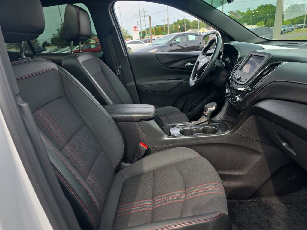 Used 2024 Chevrolet Equinox RS FWD image 10
