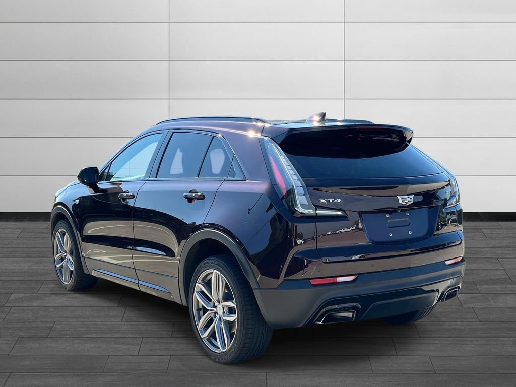 Used 2020 Cadillac XT4 Sport w/ Cold Weather Package FWD image 3