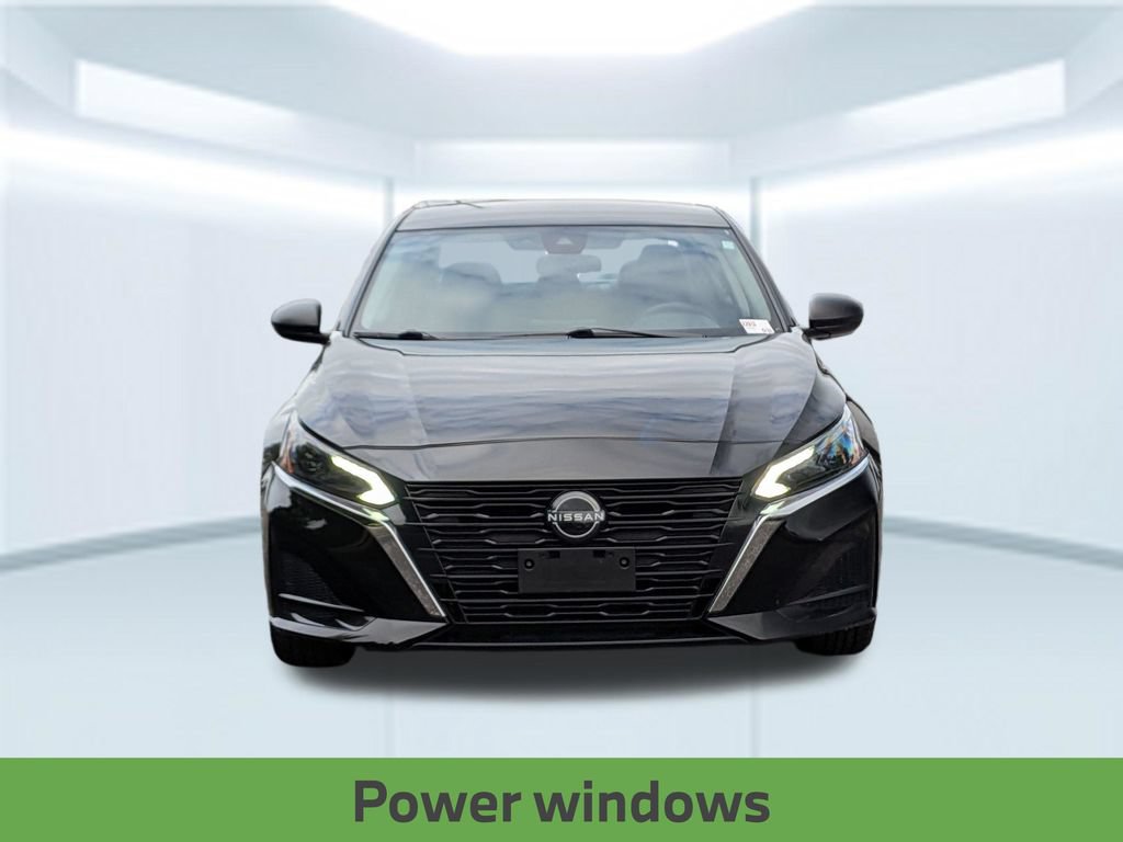 Certified 2024 Nissan Altima 2.5 SV FWD image 12
