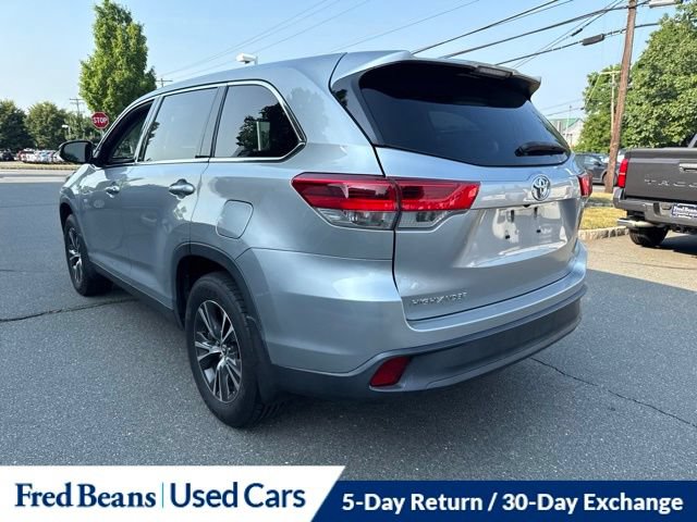 Used 2019 Toyota Highlander LE AWD/4WD image 15