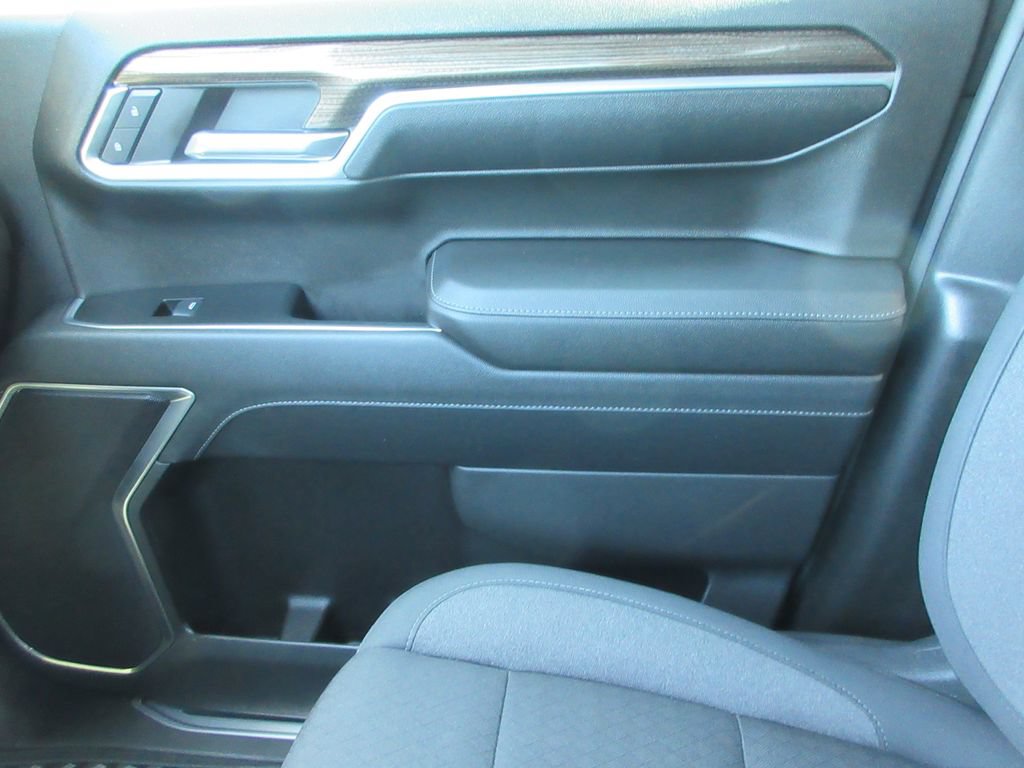 Certified 2024 Chevrolet Silverado 1500 LT AWD/4WD image 32