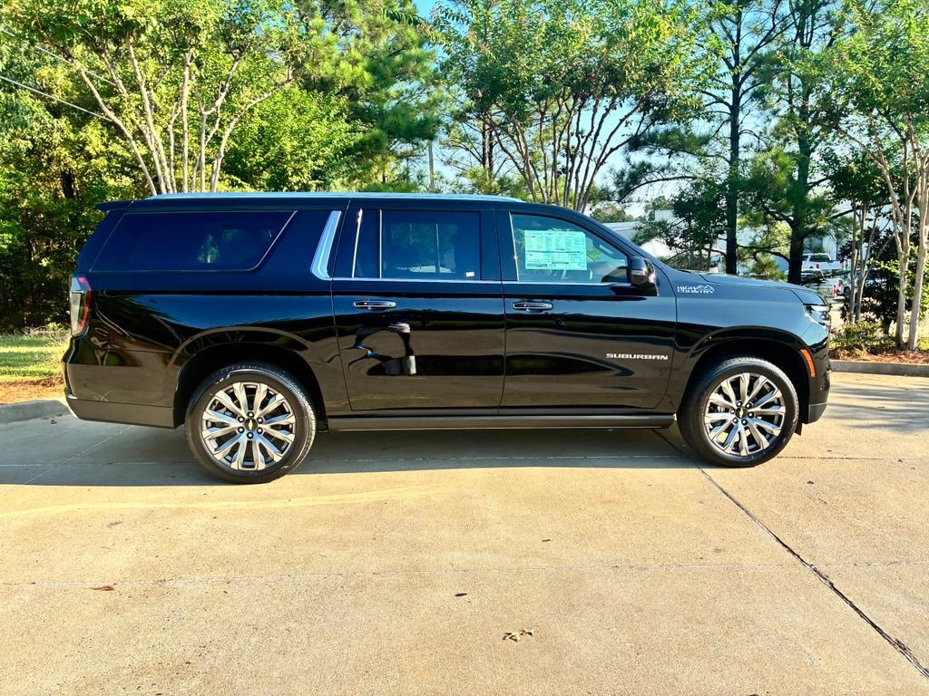 New 2026 Chevrolet Suburban High Country AWD/4WD image 9