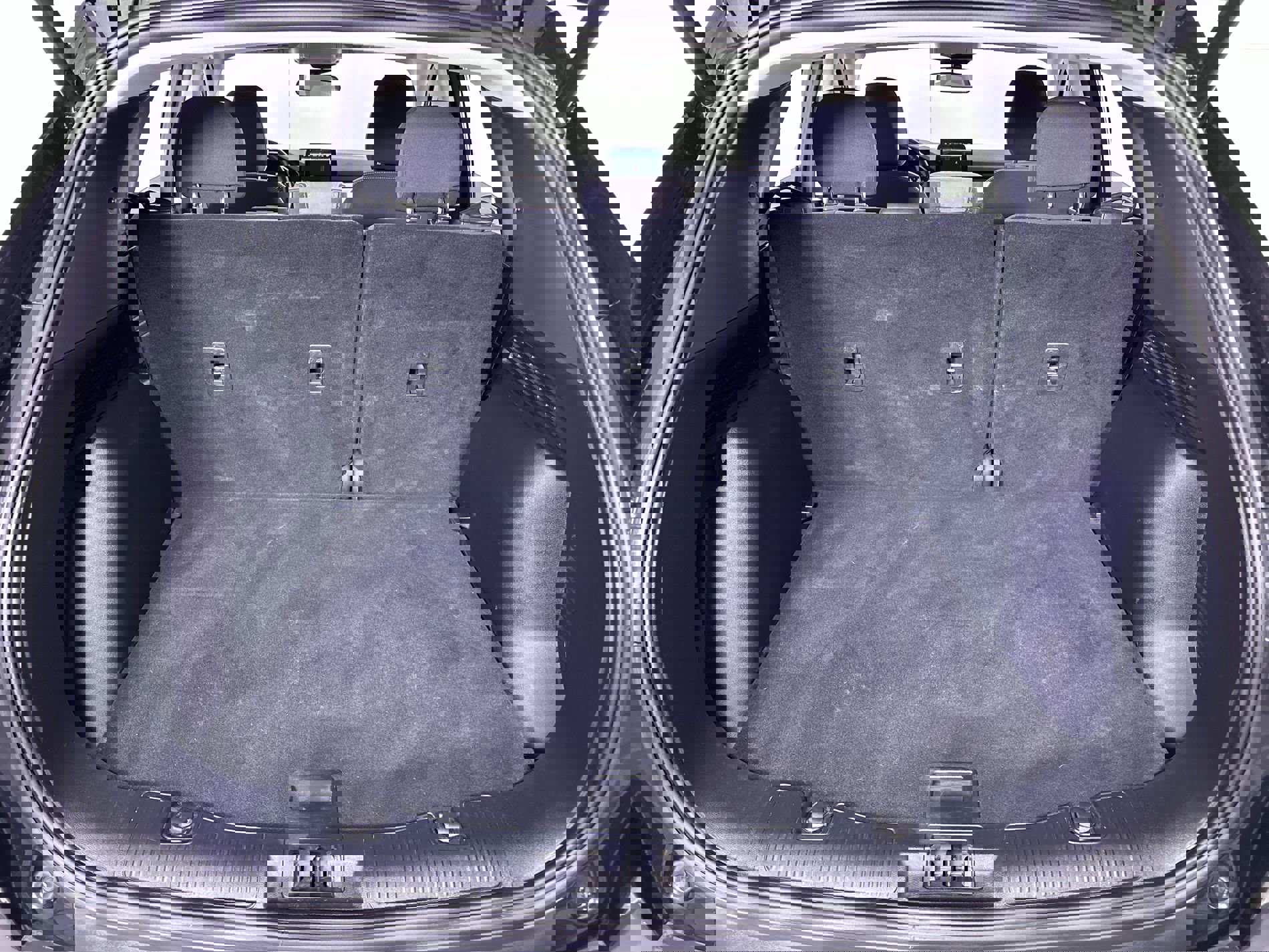 Used 2022 Ford Escape SE w/ SE Sport Appearance Package image 63