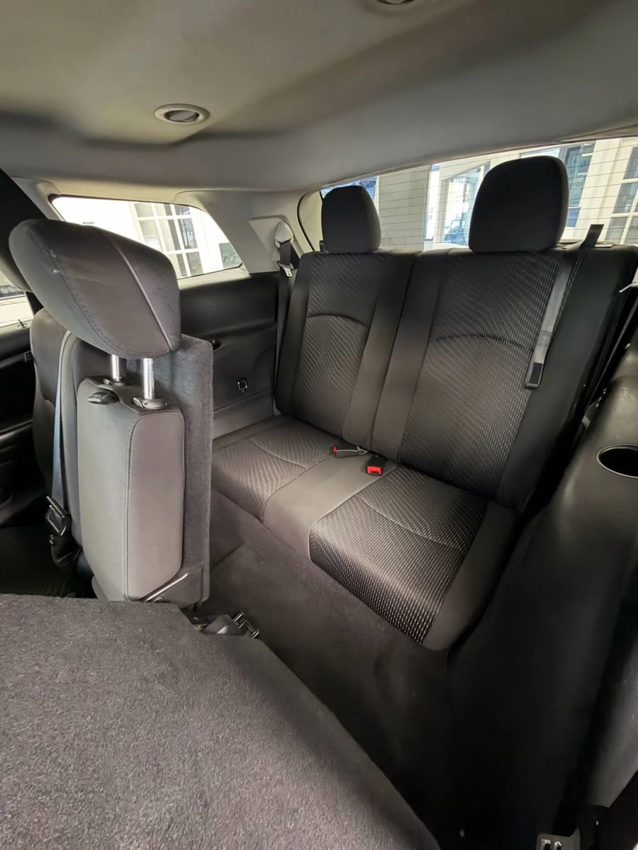 Used 2018 Dodge Journey SXT w/ Blacktop Package image 22