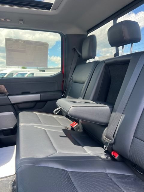 New 2026 Ford F250 Lariat w/ Black Appearance Package AWD/4WD image 16