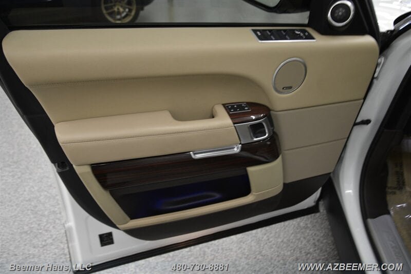 Used 2017 Land Rover Range Rover HSE AWD/4WD image 38